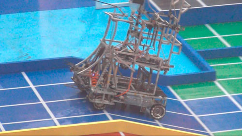 Robocon2012總決賽電子科技大學(xué)自動(dòng)車（QMA-15）.jpg